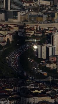Eyüpsultan'da Sağanak Yağış Yolu Çökertti: Trafik Durma Noktasına Geldi