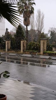 Kilis'te Şiddetli Yağış Ulaşımı ve Günlük Yaşamı Etkiledi