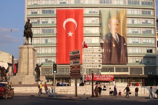 Tuğgeneral Mustafa Baş'a Kurumsal Gümüş Madalya Takdim Edildi