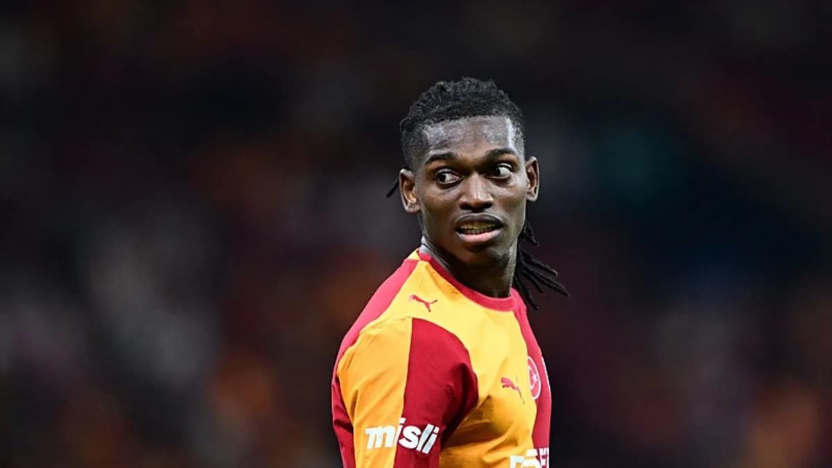 Rafael Leao'ya Derbi Sonrası Sert Eleştiri: "Sanki Tatile Çıkmış gibi"