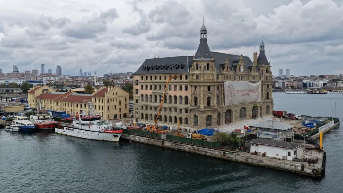 Haydarpaşa Garı'nın Temelinde Büyük Risk: Ahşap Kazıkların Yüzde 80'i Kayıp