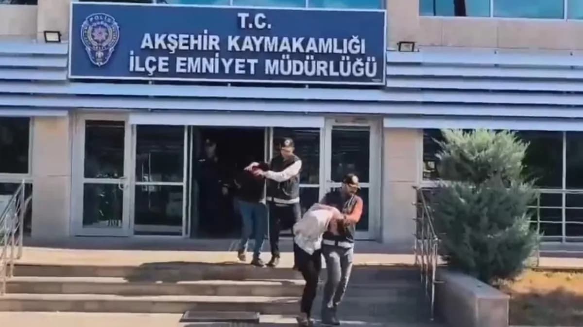 Polis süsü vererek 6 milyonluk altın çalan şüpheliler tutuklandı