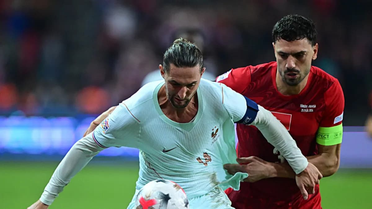 Merih Demiral'dan kırmızı kart tepkisi: Hakem bile emin değildi