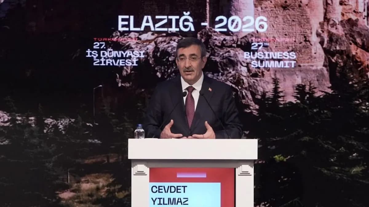 Cevdet Yılmaz’dan ekonomi mesajı: Büyümede yüzde 5 hedefi vurgusu