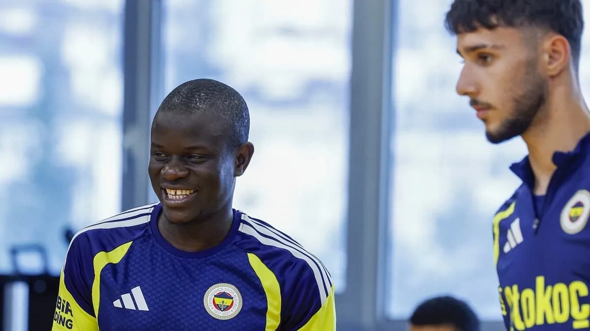 Fenerbahçe'nin Çaykur Rizespor maçı hazırlıkları sürüyor