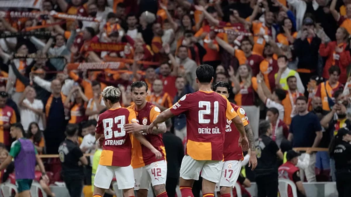 Avrupa futbolunun patronundan sarı-kırmızılılara kuruluş yıl dönümü tebriği