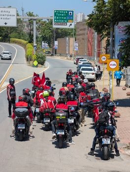 Bakırköy’de motosiklet sürücüsünün ölümüyle sonuçlanan kazanın görüntüleri ortaya çıktı