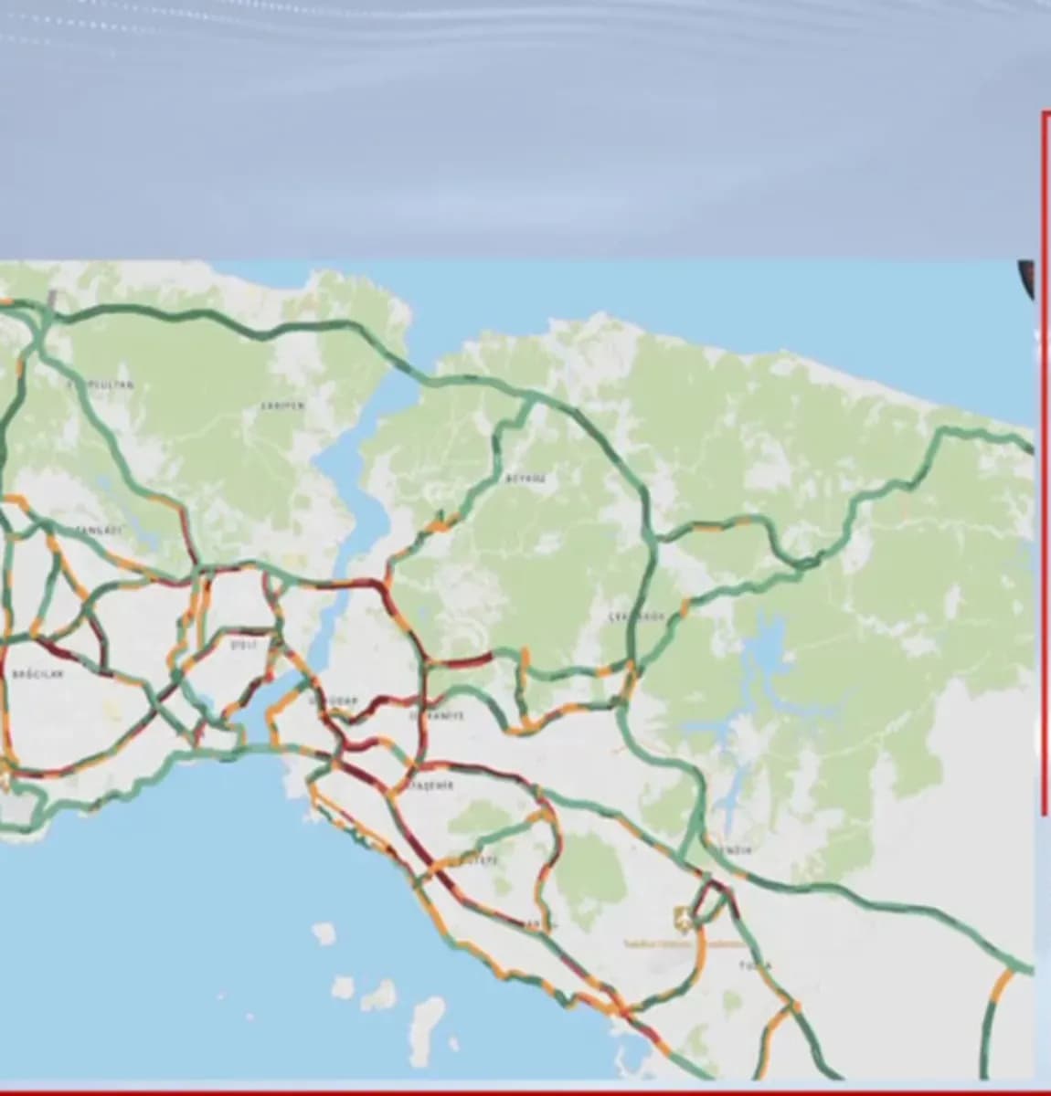 İstanbul'da Sağanak Trafiği Felç Etti: Ulaşımda Akşam Saatlerinde Büyük Yoğunluk