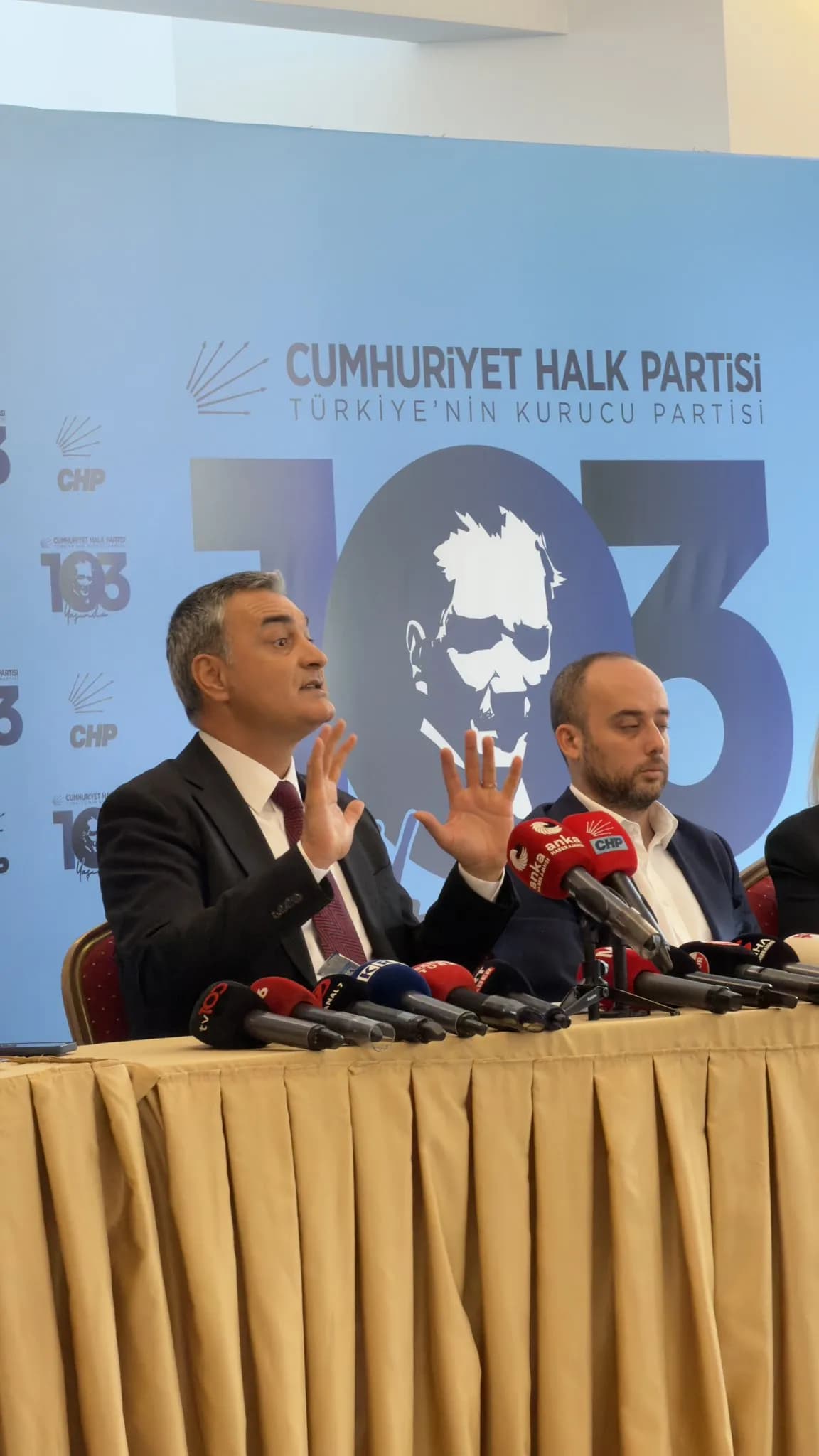 Mansur Yavaş CHP'den İstifa Etti: Siyasi Yoluma Bağımsız Olarak Devam Edeceğim
