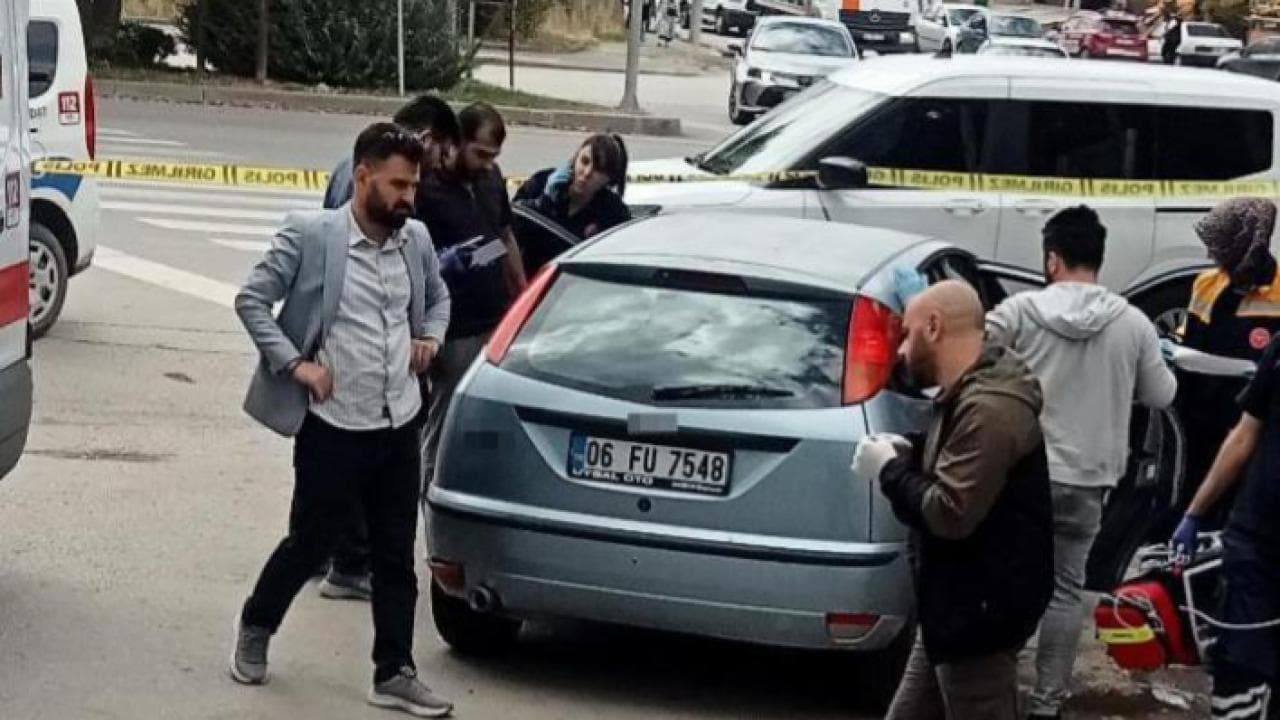 Ankara'da park halindeki otomobilde 2 kişi ölü bulundu