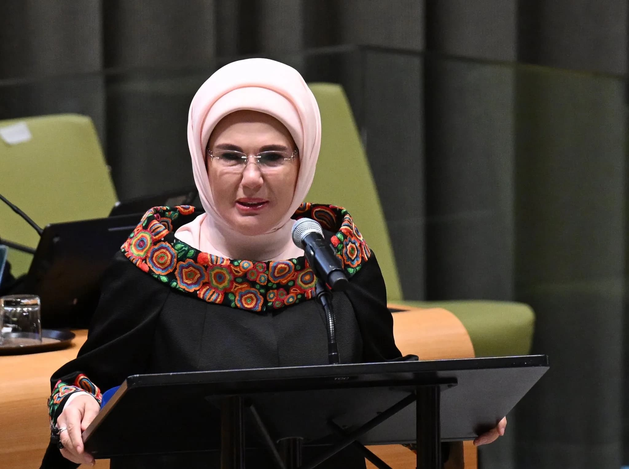 Emine Erdoğan’dan gelecek için kritik çağrı: “Döngüsel ekonomi tercih değil zorunluluk”