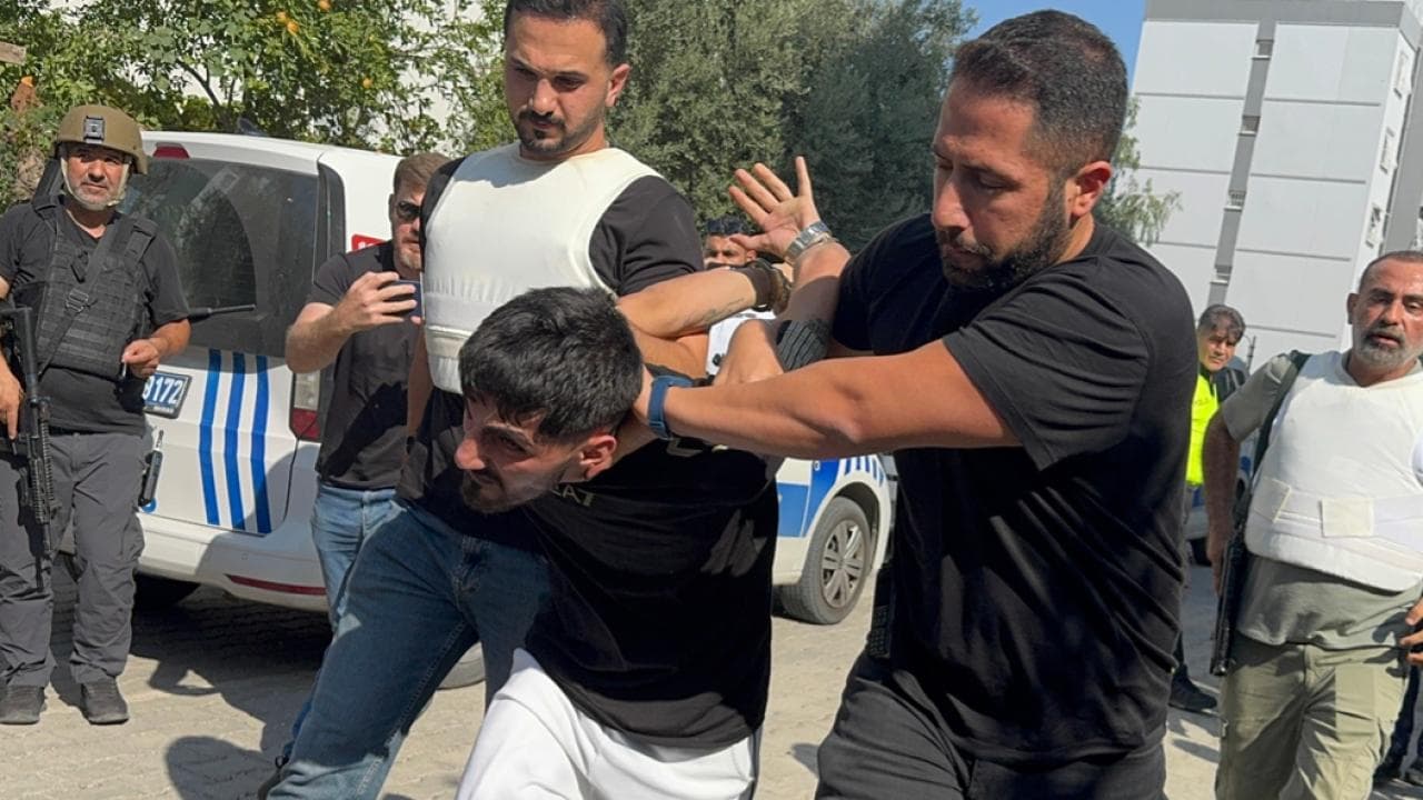 El bombası ve tabancayla polise direnen firari hükümlü yakalandı
