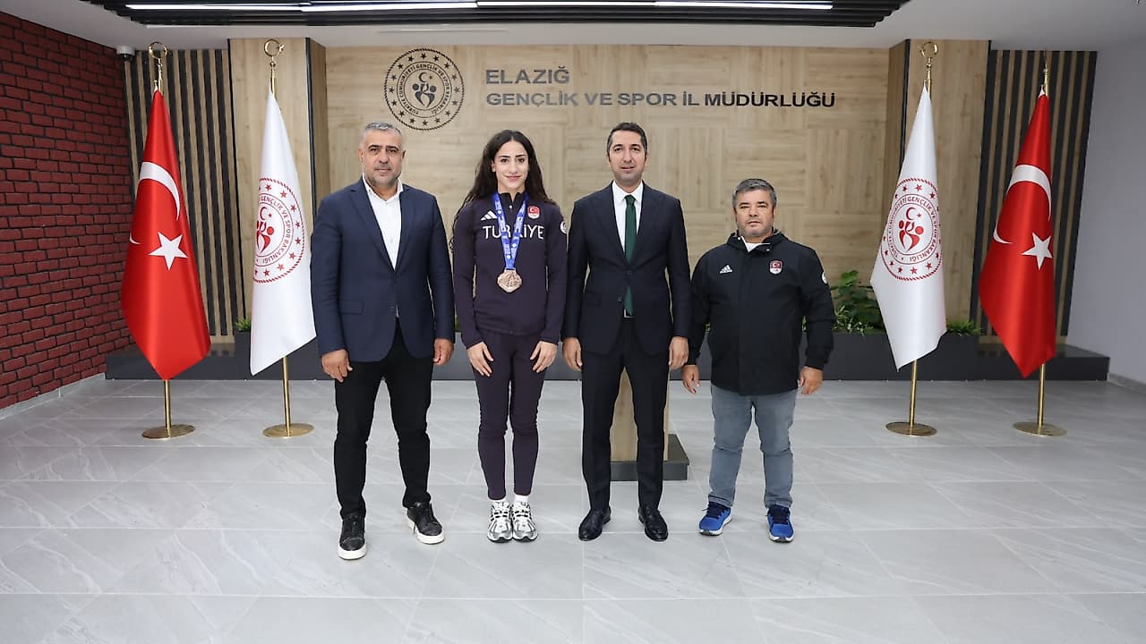 Avrupa Madalyalı Boksör Gizem Özer'den İl Müdürlüğüne Ziyaret