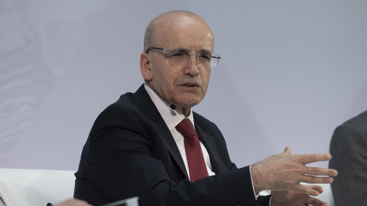 Bakan Şimşek'ten Fon Piyasası Mesajı: Sistematik Bir Risk Bulunmuyor