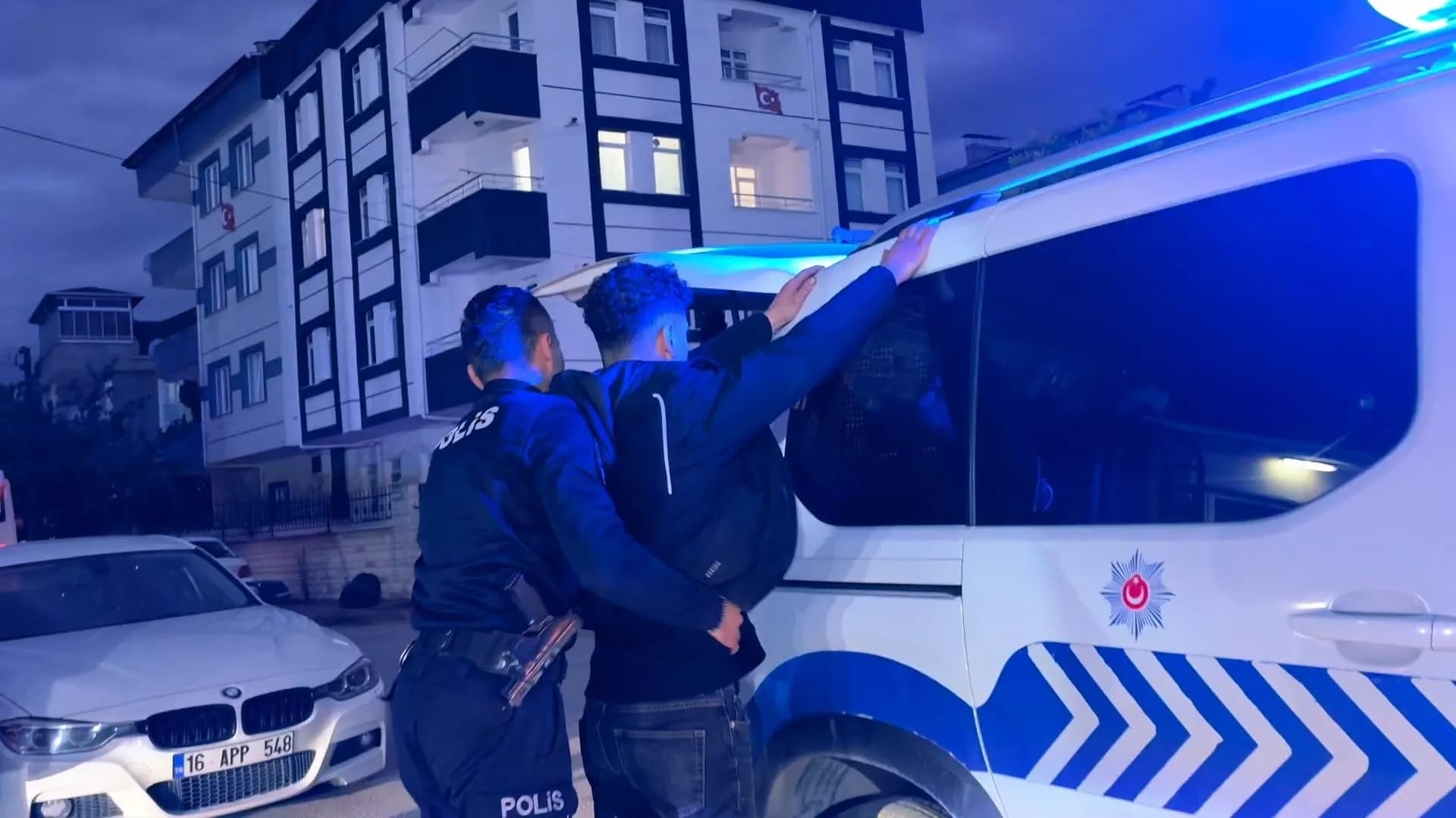Sürücü adayından kulakta gizli kopya düzeneği: 2 yıl men cezası