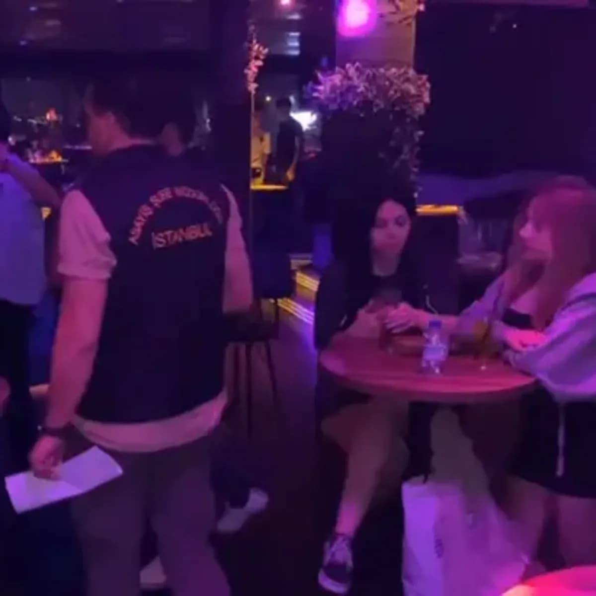 Beyoğlu’nda gece operasyonu: Eğlence mekanlarına denetim