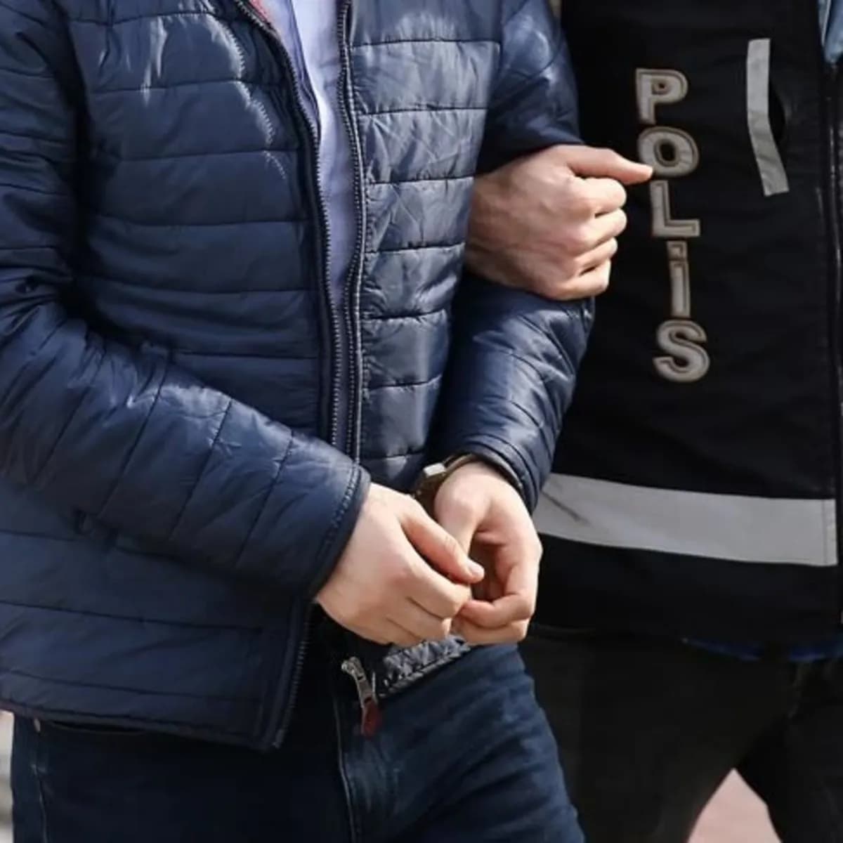 Yalova Adliyesi'nde milyonluk rüşvet ve menfaat operasyonu: İdari ve Mali İşler Müdürü ile memur tutuklandı