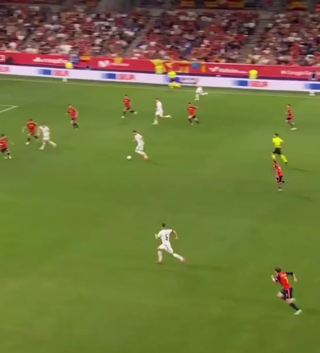 Slama'dan Çekya'yı Umutlandıran Gol: İspanya Karşısında Fark 1'e İndi