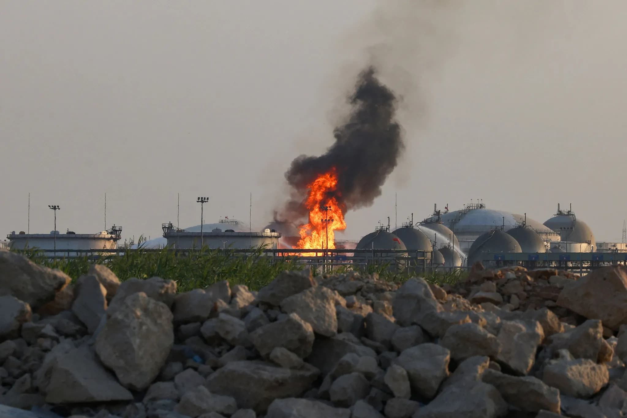Husiler'den Suudi Arabistan'daki Aramco Tesislerine Füze ve İHA Saldırısı