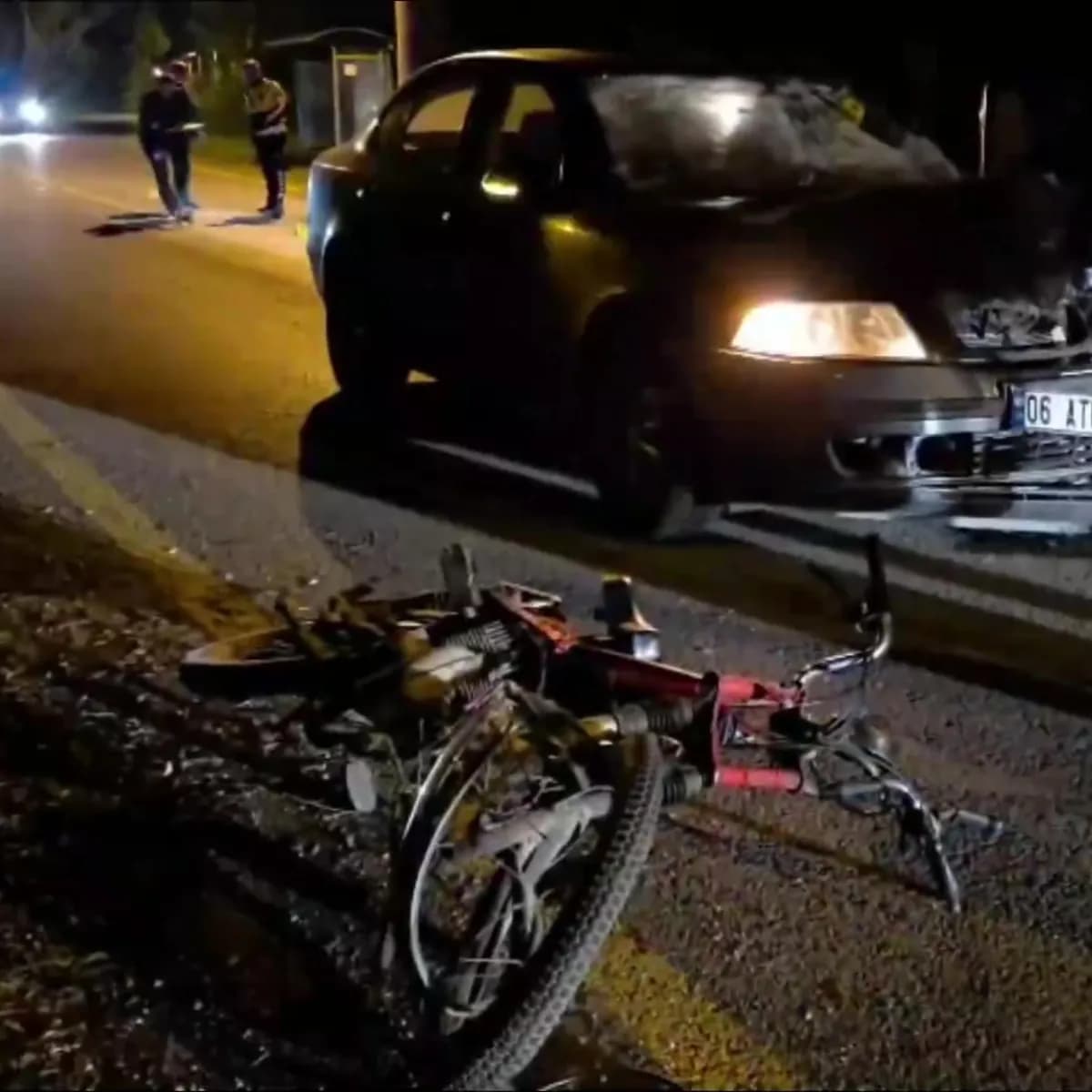 Sakarya'da Otomobil ile Motosiklet Çarpıştı: 1 Kişi Hayatını Kaybetti