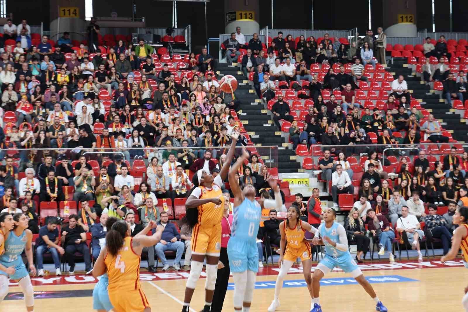 Melikgazi Kayseri Basketbol Sezonun İlk Galibiyetini Turgutlu Belediyespor Karşısında Aldı