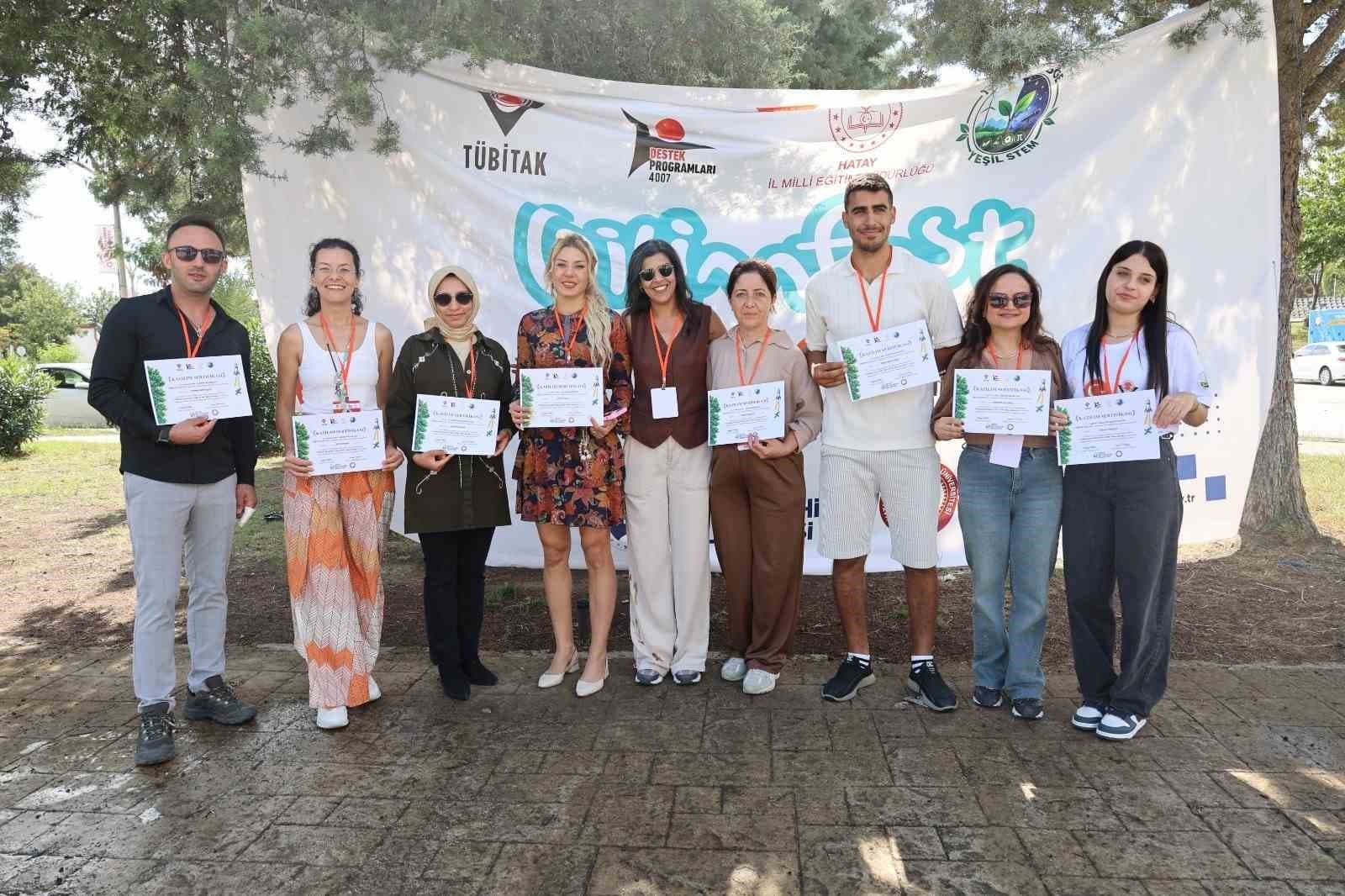 Hatay'da Öğrenciler 'Topraktan Göğe Yeşil STEM' Bilim Şenliği'nde Bir Araya Geldi