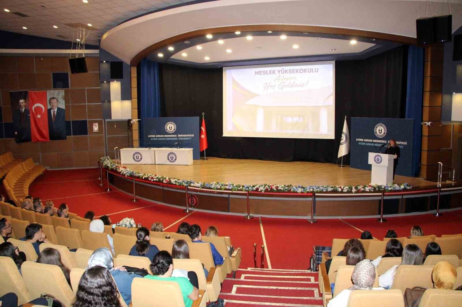 Aydın Adnan Menderes Üniversitesi'nde Yeni Öğrenciler İçin Oryantasyon Süreci Devam Ediyor