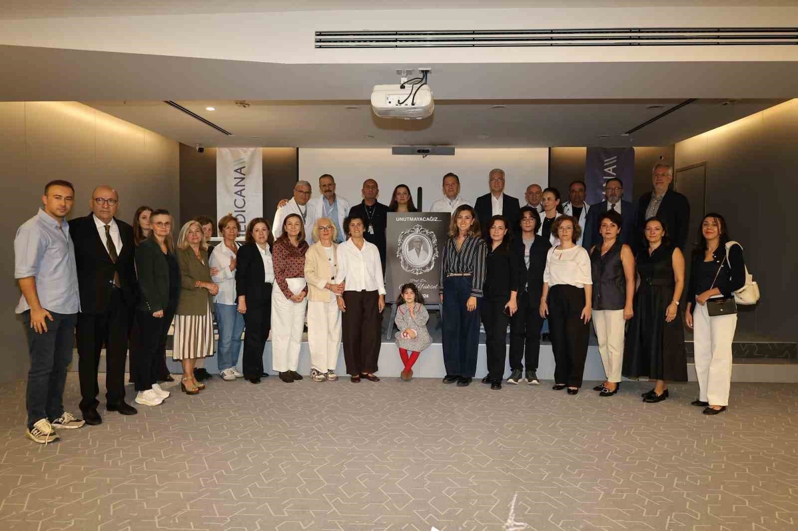 Prof. Dr. Arif Yüksel'in Anısına Konferans Salonu Açıldı