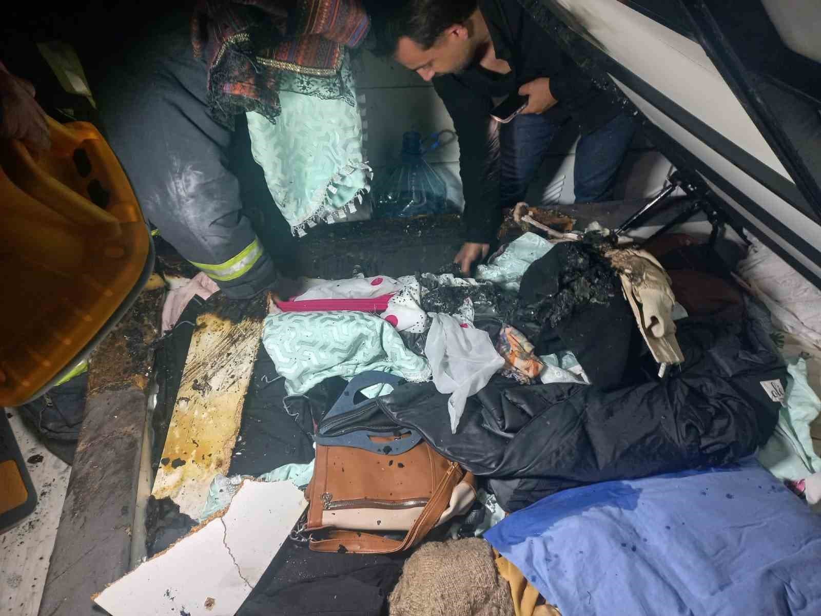 Van'da Korkutan Ev Yangını