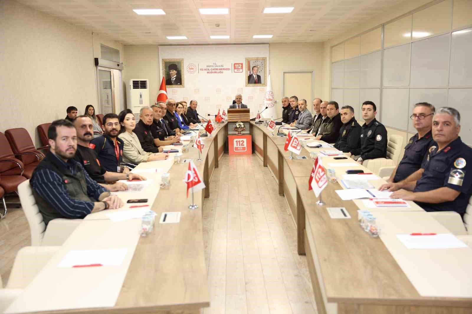 Düzce'de Acil Çağrı Hizmetlerinin Koordinasyonu Masaya Yatırıldı