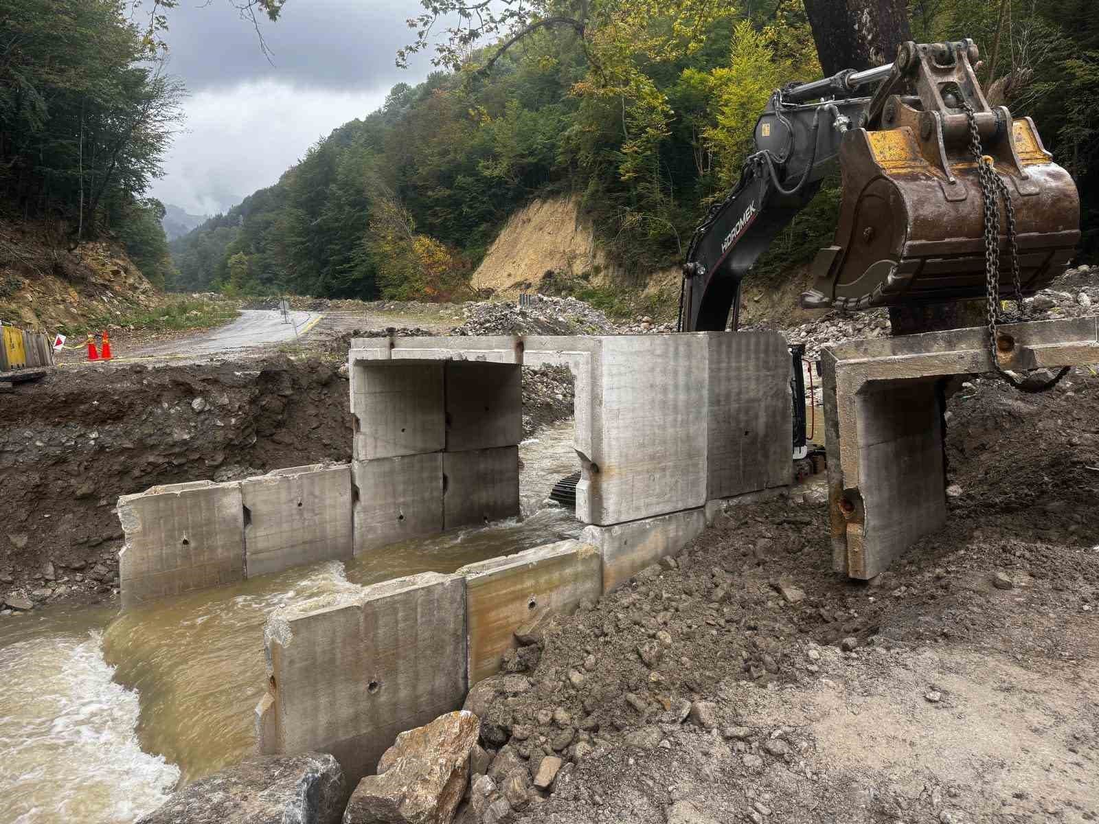 Samandere Köyü'nde Yol Altyapısı Güçlendirildi