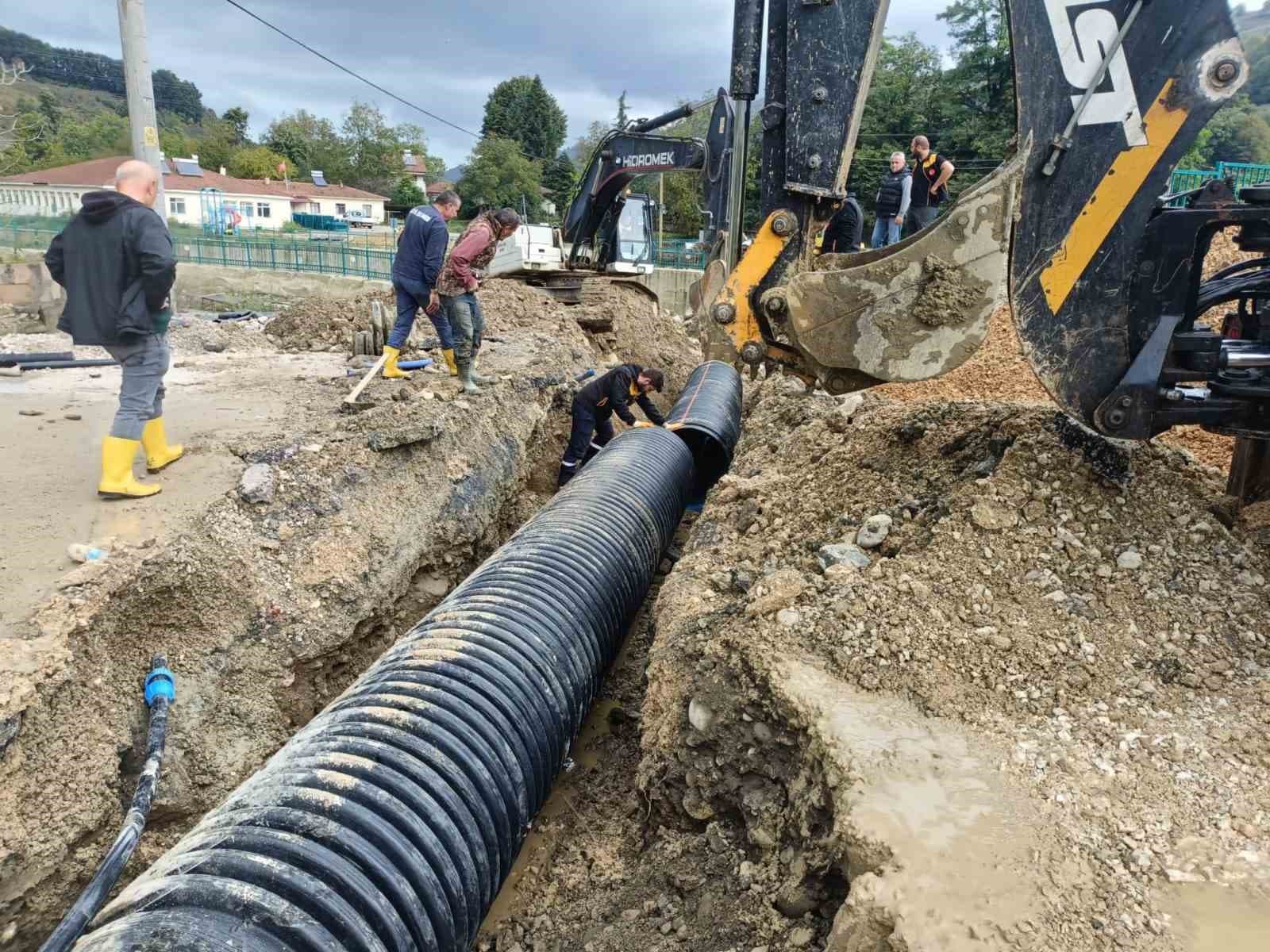 Esmahanım Köyü'nde Yağmur Suyu Altyapı Çalışmaları Tamamlandı