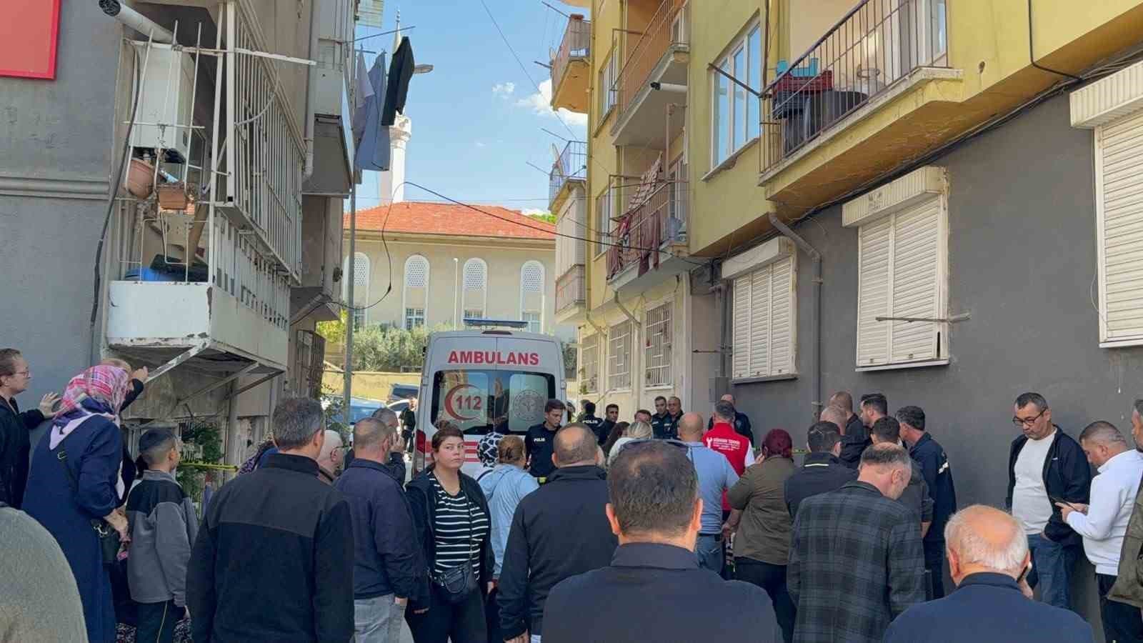 Gemlik'te Yaşlı Çift Evlerinde Ölü Bulundu