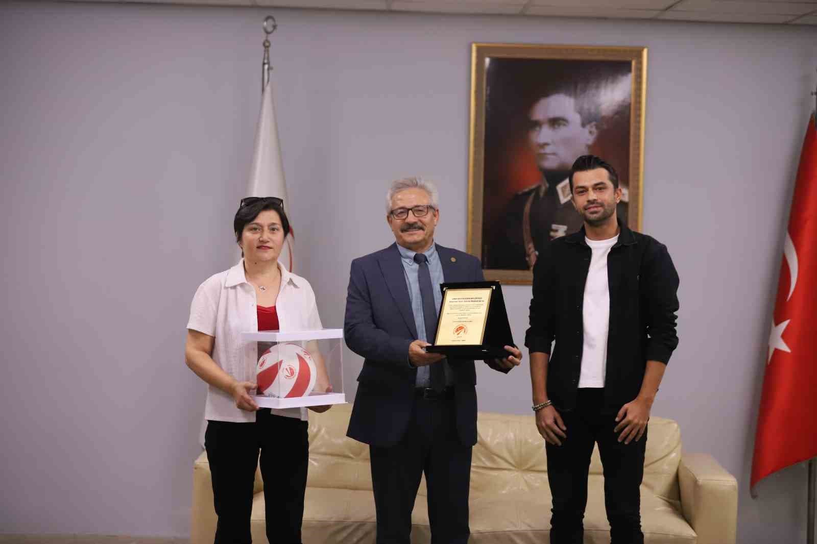 Aras Kargo Spor Kulübü Sezona Hem Galibiyetle Hem de Sosyal Sorumlulukla Başladı