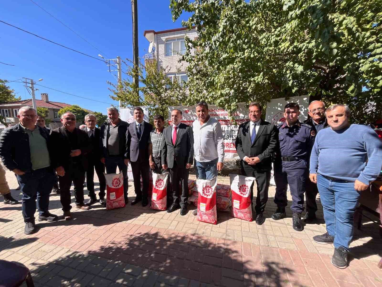 Hayrabolu'da Çiftçilere Yüzde 50 Hibeli Kanola Tohumu Desteği