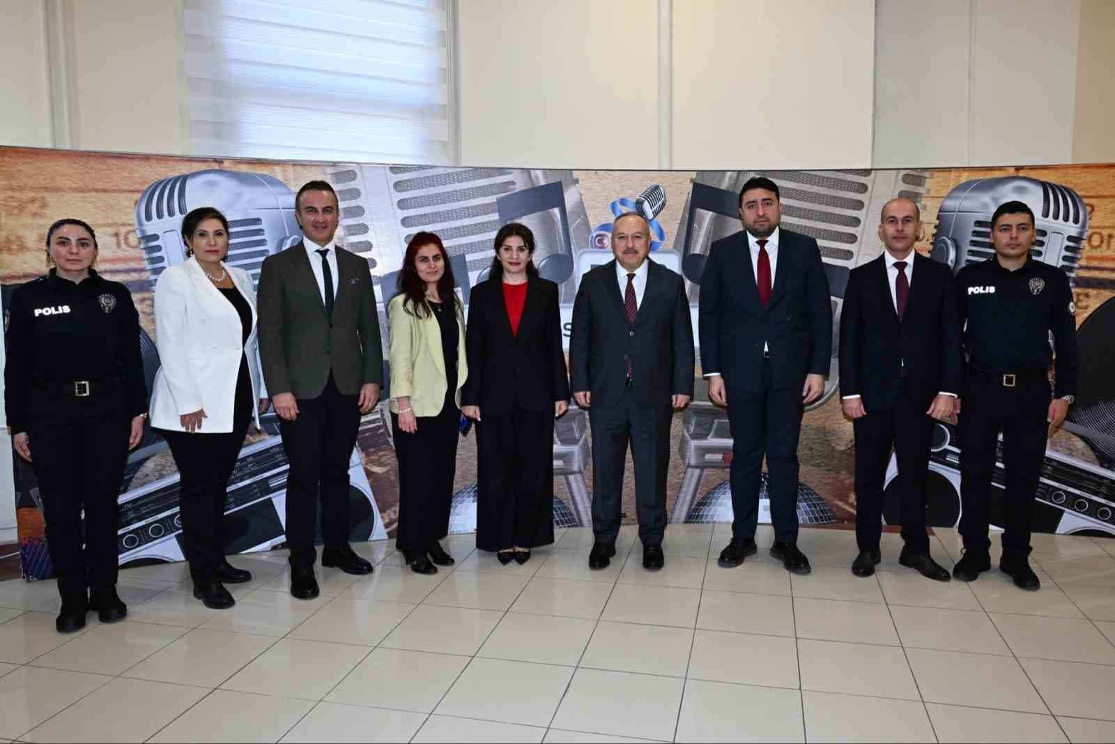Emniyet Genel Müdürü Ali Fidan, Türkiye Polis Radyosu'nun 74. Yılında Yayına Konuk Oldu