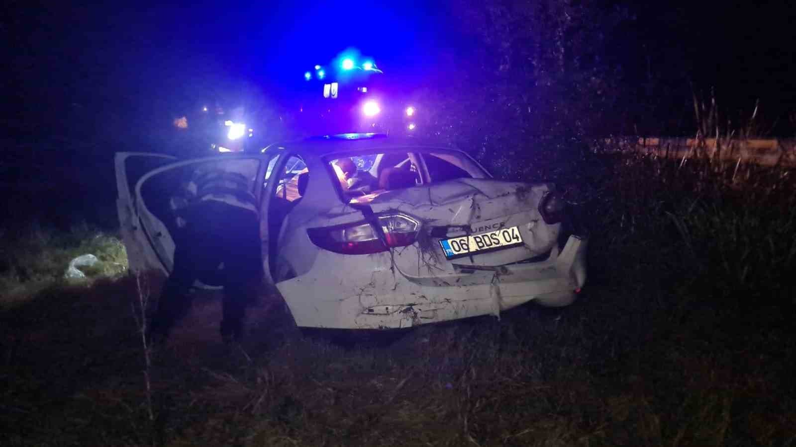 Zonguldak'ta Otomobil Araziye Uçtu: 4 Yaralı