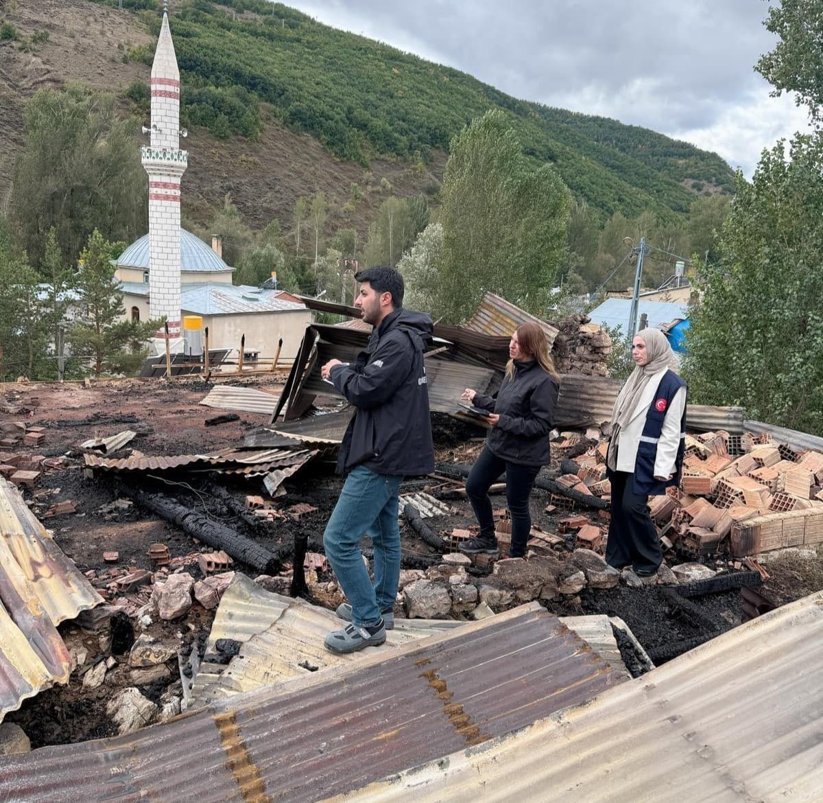 Heybetepe Köyündeki Yangın Sonrası Hasar Tespit Çalışmaları Tamamlandı