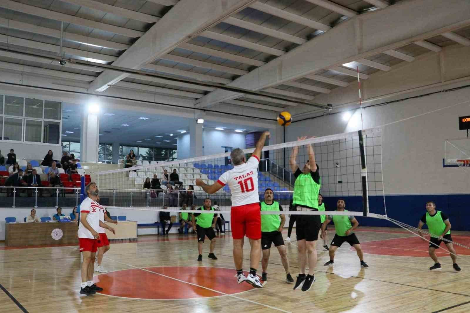 4. Kamu Spor Oyunları Kayseri'de Start Aldı