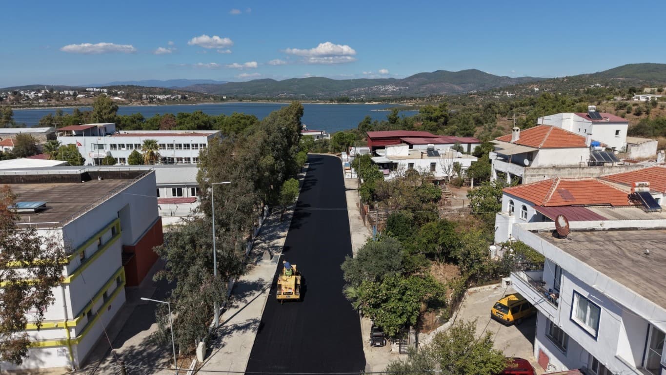 Bodrum'da Yol Yenileme Çalışmaları Sürüyor