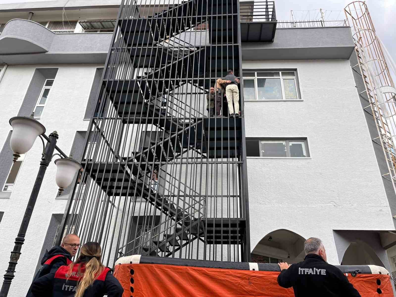 Kırşehir'de İntihar Girişimi: Özel Birey Ekiplerce Kurtarıldı
