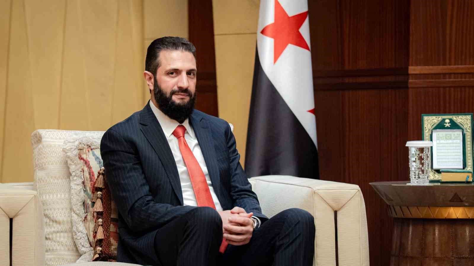 Suriye Devlet Başkanı Ahmed eş-Şara, Riyad'da Veliaht Prens Muhammed bin Selman ile Görüştü