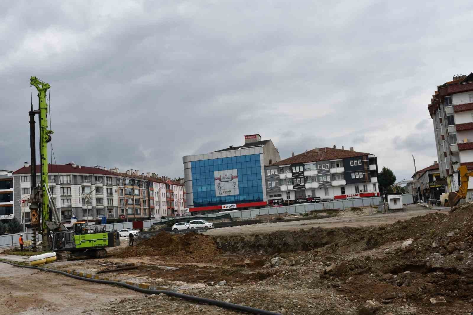 Vezirköprü'de Meydan ve Otopark Projesi İçin Çalışmalar Başladı