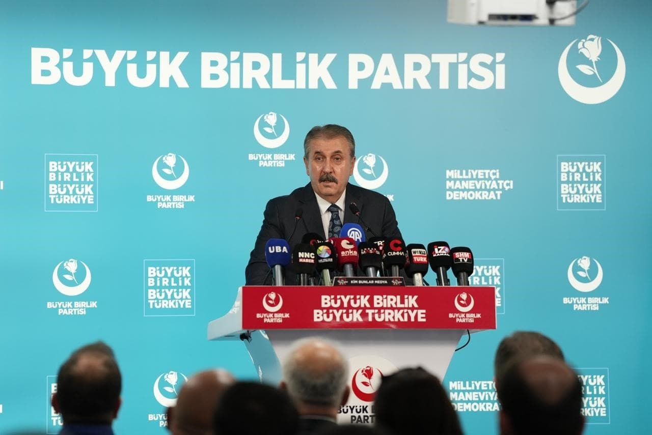 BBP Lideri Destici'den Fon Vurgunu ve Güvenlik Açıklamaları