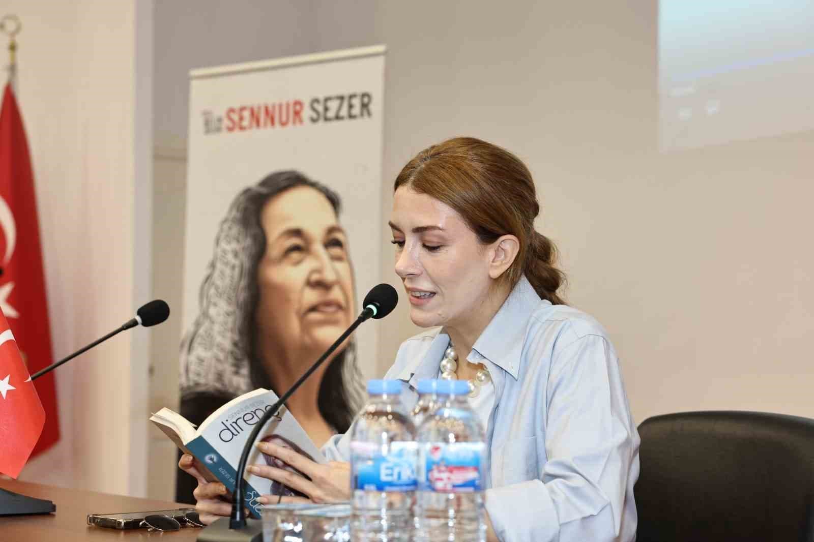 Oyuncu Elit Andaç Çam, Nilüfer'de Gençler ve İşçilerle Bir Araya Geldi