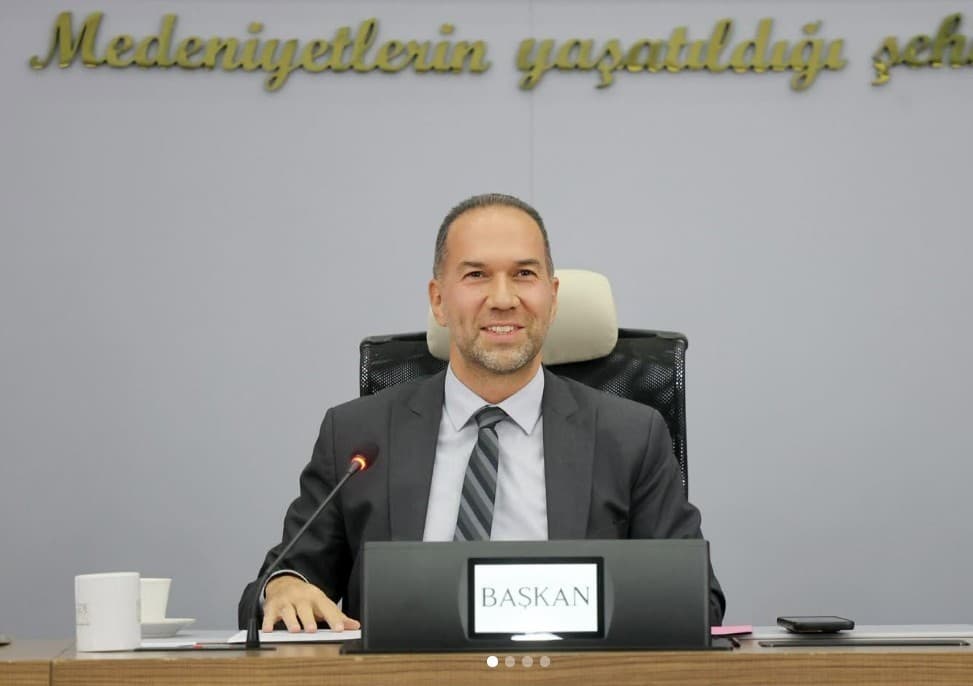 Başkan Özdemir'den Altyapı Eleştirilerine Yanıt: Şehrin Geleceği İçin Geçici Sıkıntılar Kaçınılmaz