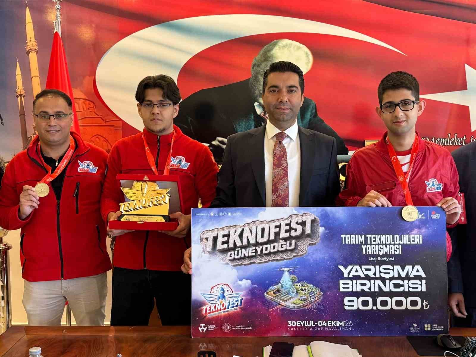 Kaman Belediye Başkanı, Türkiye Birincisi Teknoloji Öğrencilerini Kabul Etti