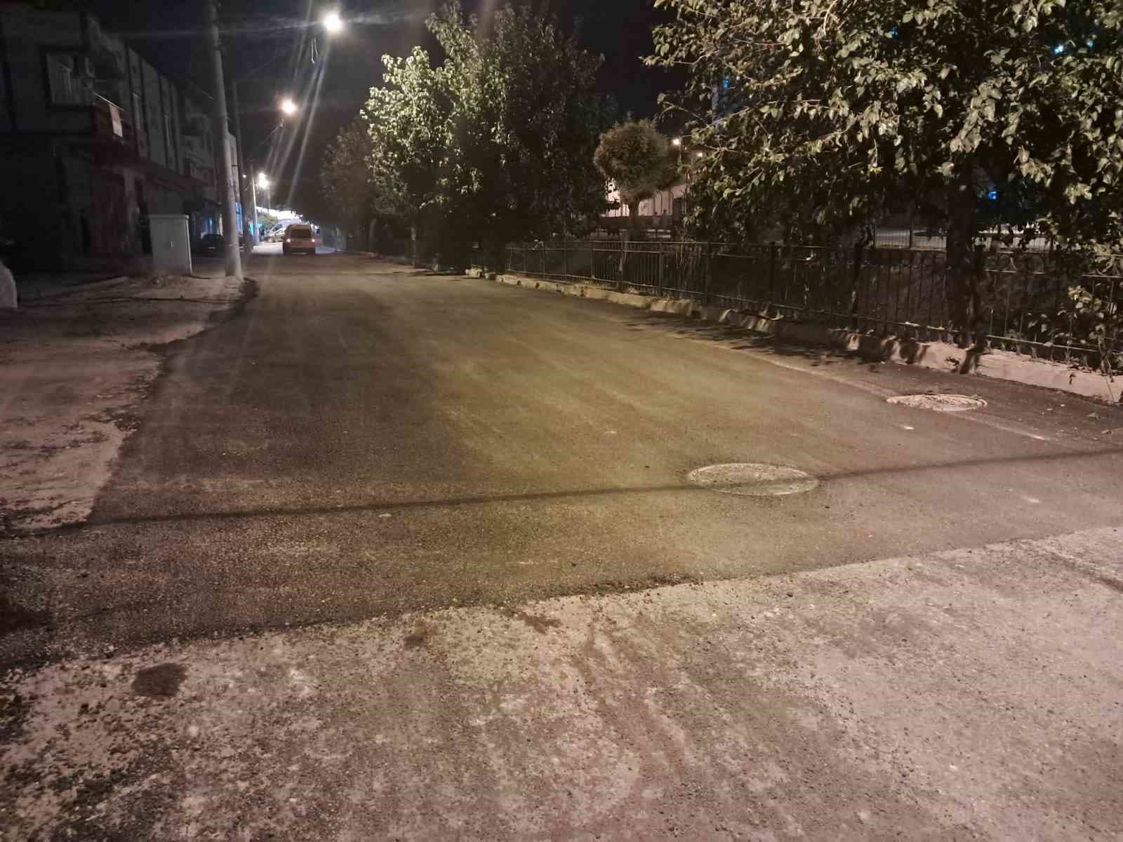 Kilis'te Rögar Kapağı Kazası: Ağır Yaralanmanın Ardından Asfalt Çalışması Yapıldı