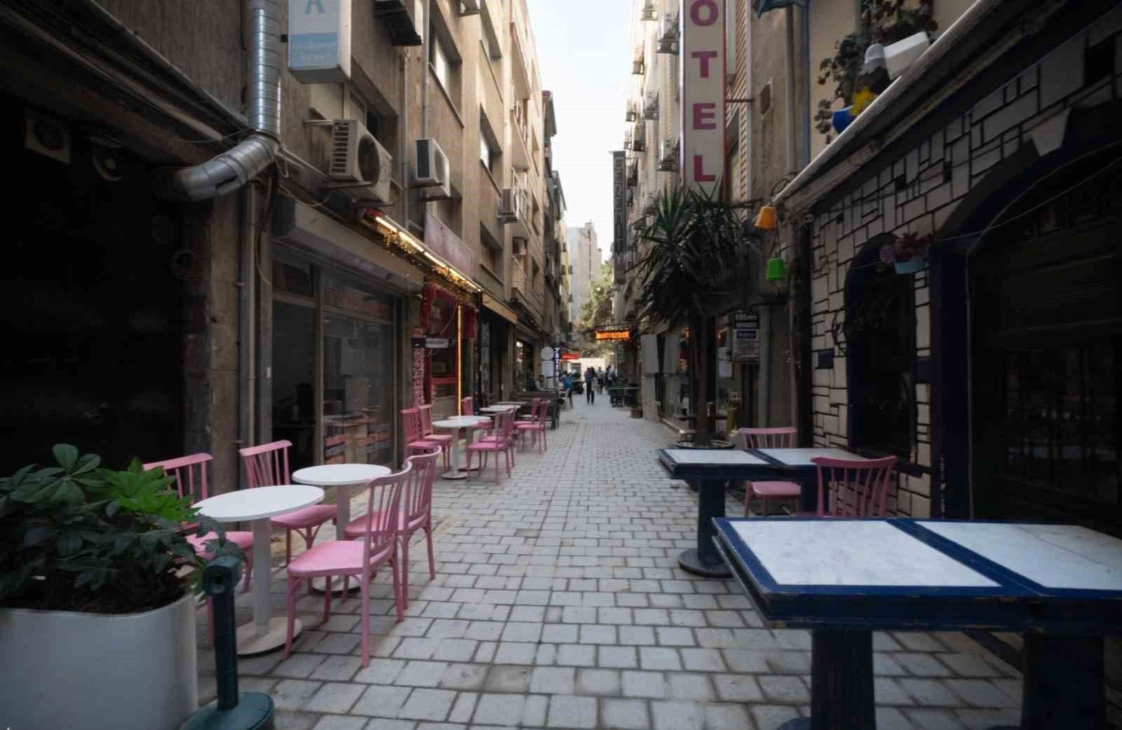 Alsancak Kıbrıs Şehitleri Caddesi'nde Kapsamlı Yenileme Çalışmaları