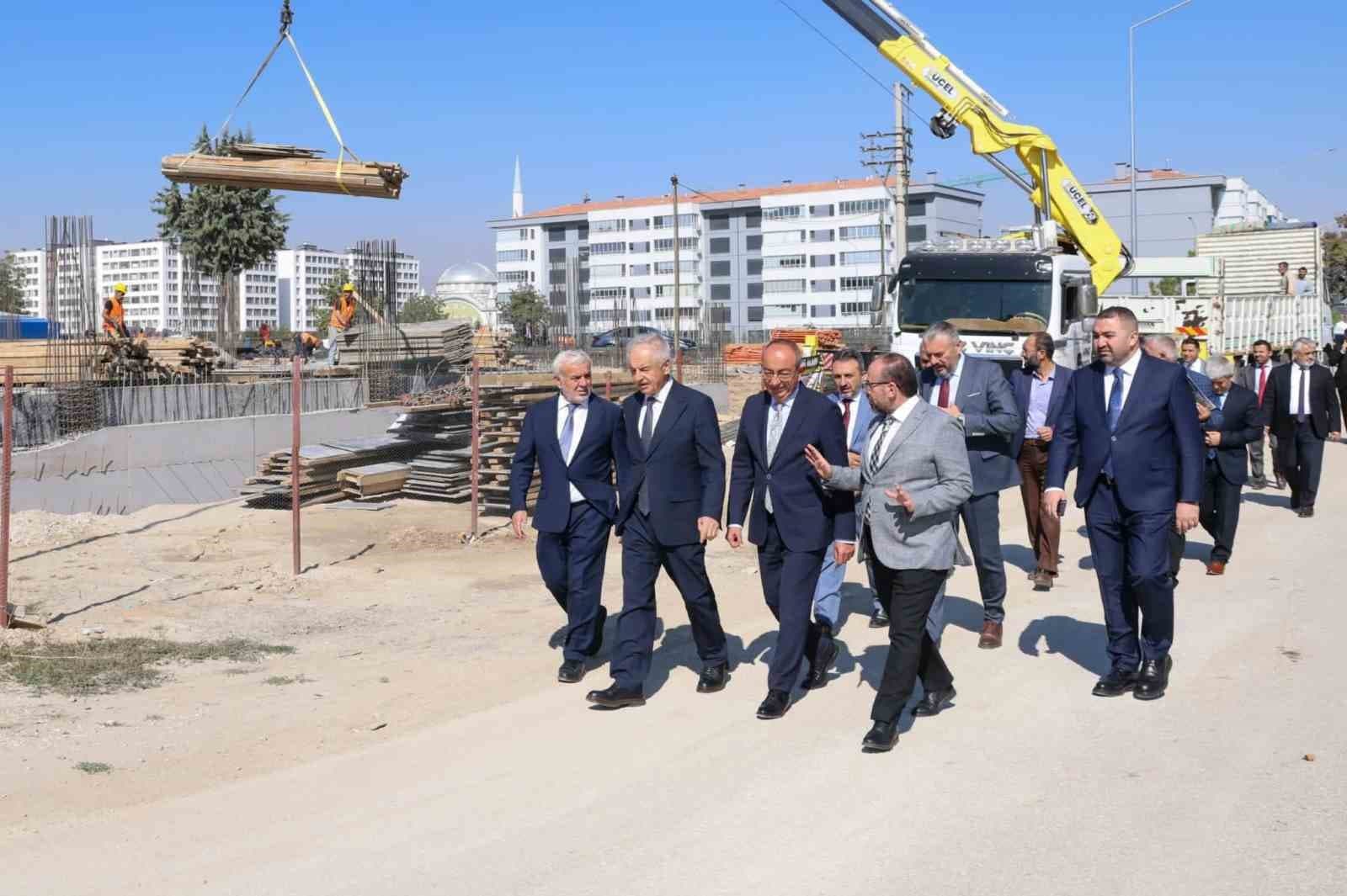 Meram'da Kamu Yatırımlarıyla Yeni Hizmet Merkezi Yükseliyor